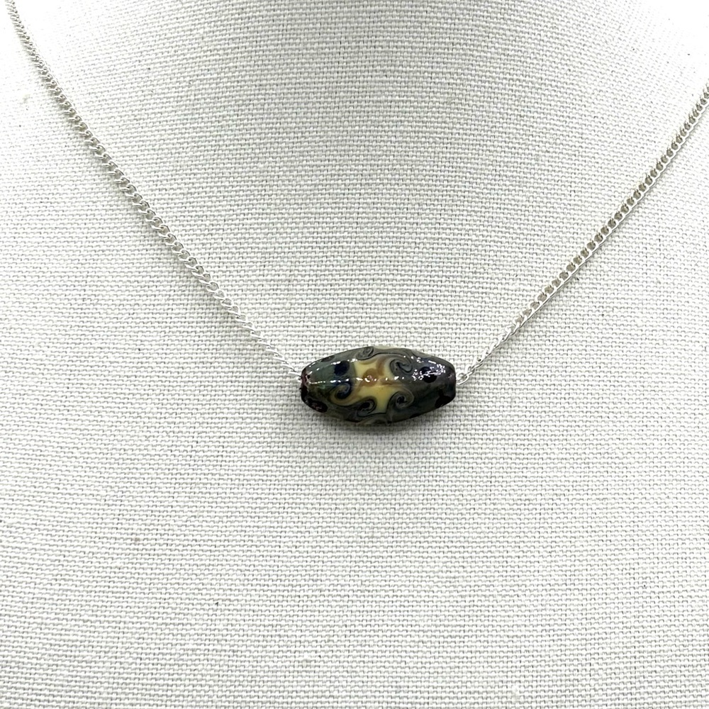 Hand Crafted Focal Bead Necklace Olive and Cream - Picture 10 of 10